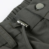 Kalhoty cargo s vysokým pasem ve vojensky zelené barvě