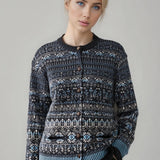 Pletená vesta Fair Isle Jacquard s barevnými bloky a kulatým výstřihem
