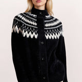 Retro pletený kardigan Fair Isle s kulatým výstřihem a geometrickými bloky.