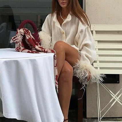Elegantní kardigan s peřím