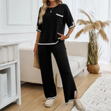 Dámská společenská souprava – Měkký úplet – Volný střih – Široké kalhoty – Kontrastní lemy