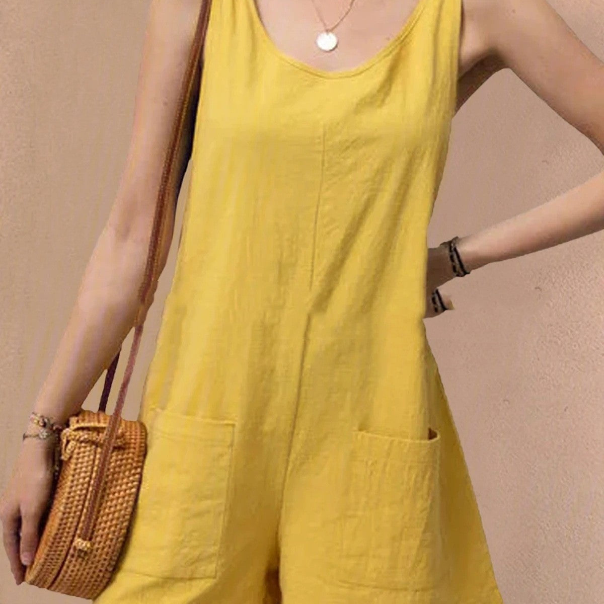 Dámský overal – Nastavitelná ramínka – Vlnitý výstřih – Nakládané kapsy