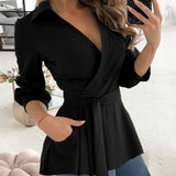 Dámská halenka – Přiléhavý střih – Dlouhý rukáv – Košilový límec – Nastavitelný pásek