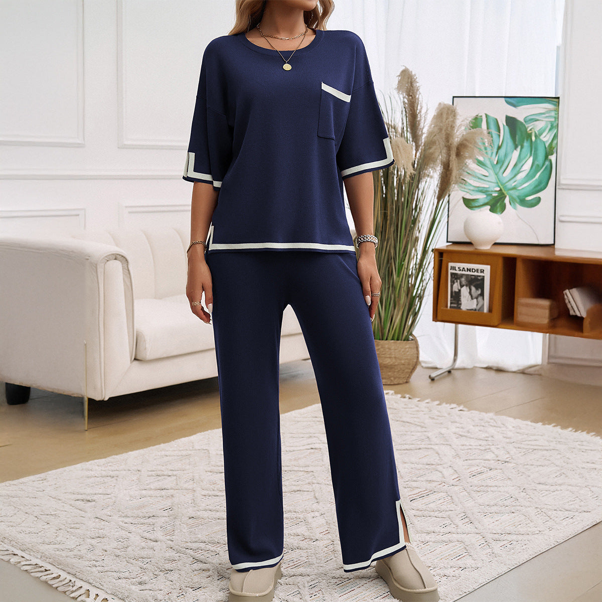 Dámská společenská souprava – Měkký úplet – Volný střih – Široké kalhoty – Kontrastní lemy