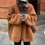 Dámský oversized kardigan – měkký mohérový úplet – výstřih do V – kapsy – do poloviny stehen