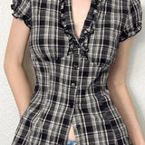 Britská kostkovaná halenka, výstřih do V s volánky a nafoukanými rukávy