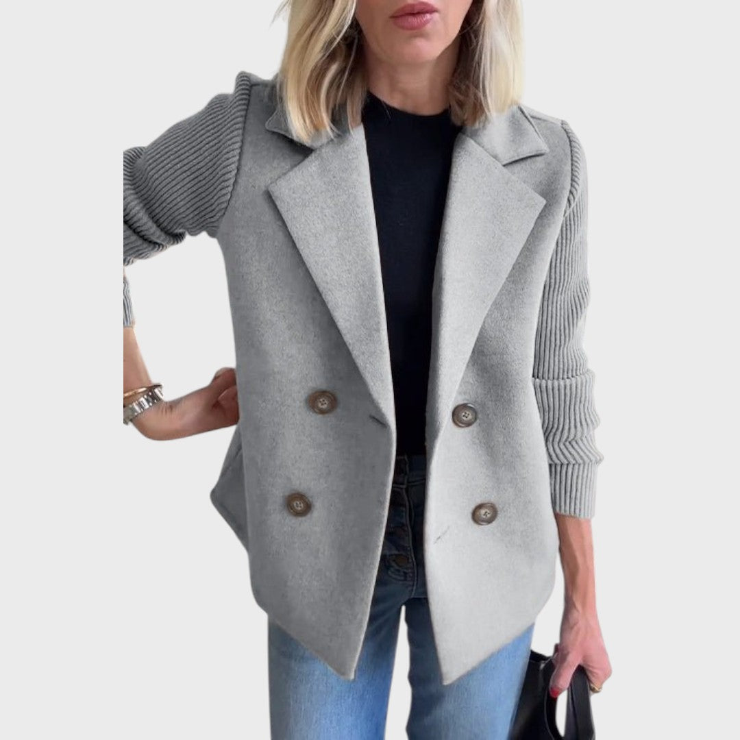 Emma - Elegantní blazer s úpletem na rukávech