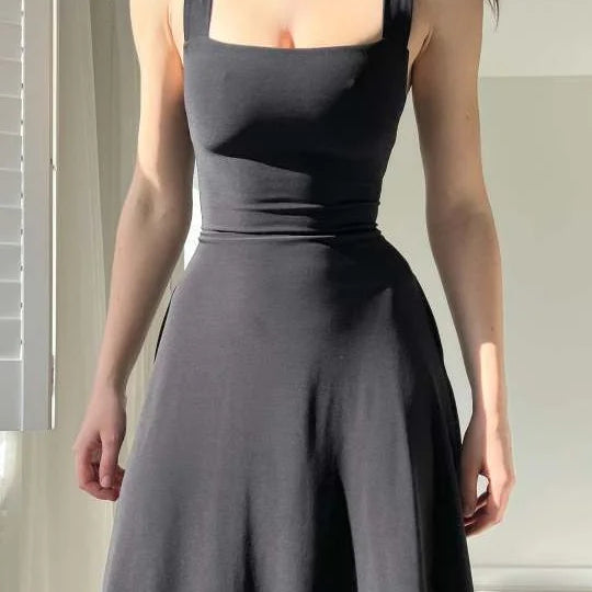Bavlněné šaty s širokými ramínky - Pohodlné, elegantní a prodyšné