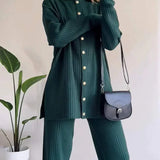 Dámská souprava – vesta na knoflíky a kalhoty s vysokým pasem – žebrovaný úplet – volný střih