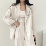 Elegantní sako střihu a kalhoty rovného střihu pro ženy - Rafinovaný a pohodlný styl