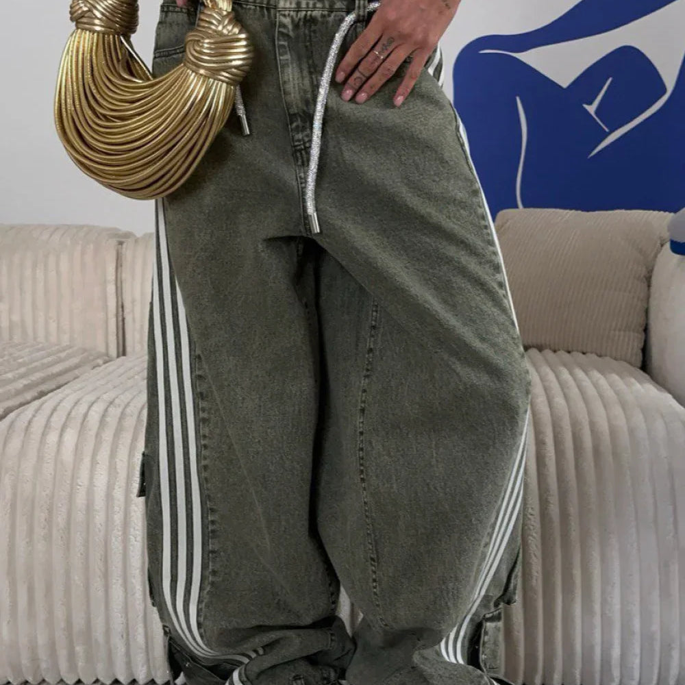 Džíny s nízkým pasem a širokými pruhy