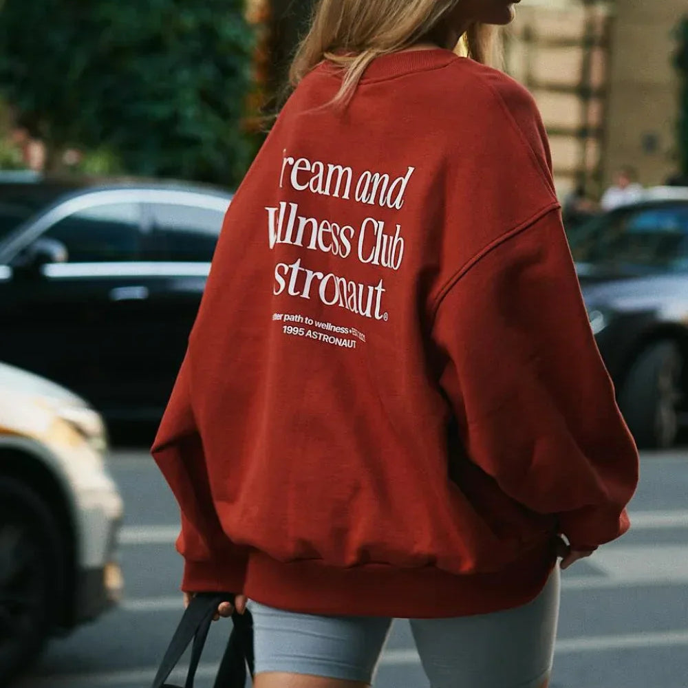 Volná mikina s kulatým výstřihem a jednoduchým potiskem písmen