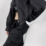 Volná, ležérní bunda Techwear s funkčně střiženým střihem a zapínáním na zip