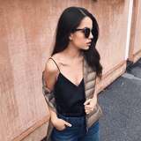 Zářivě zelená péřová bunda, elegantní a pohodlná pro ženy